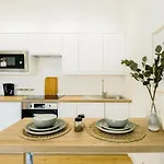 Grange Rd Flat 1 One Bedroom Flat *
