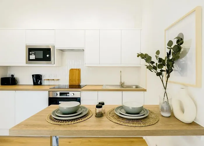 Grange Rd Flat 1 One Bedroom Flat *