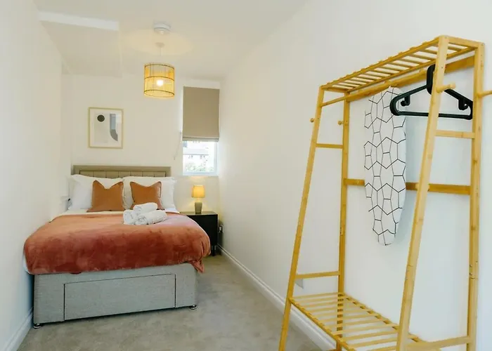 Grange Rd Flat 1 One Bedroom Flat *