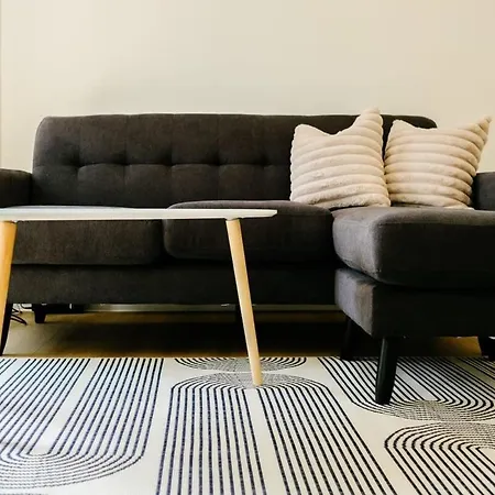 Grange Rd Flat 1 One Bedroom Flat Апартаменти Бристоль